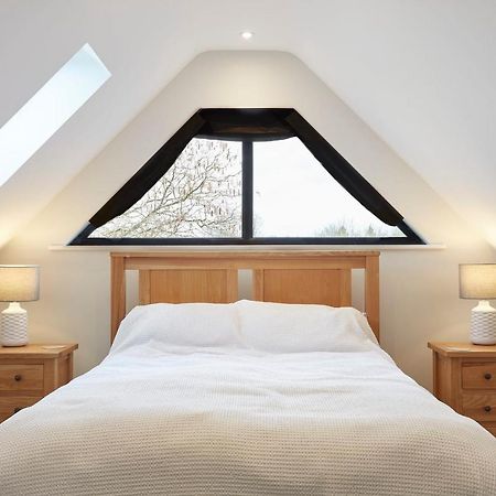 The Lodge Bury St Edmunds Bury St. Edmunds エクステリア 写真