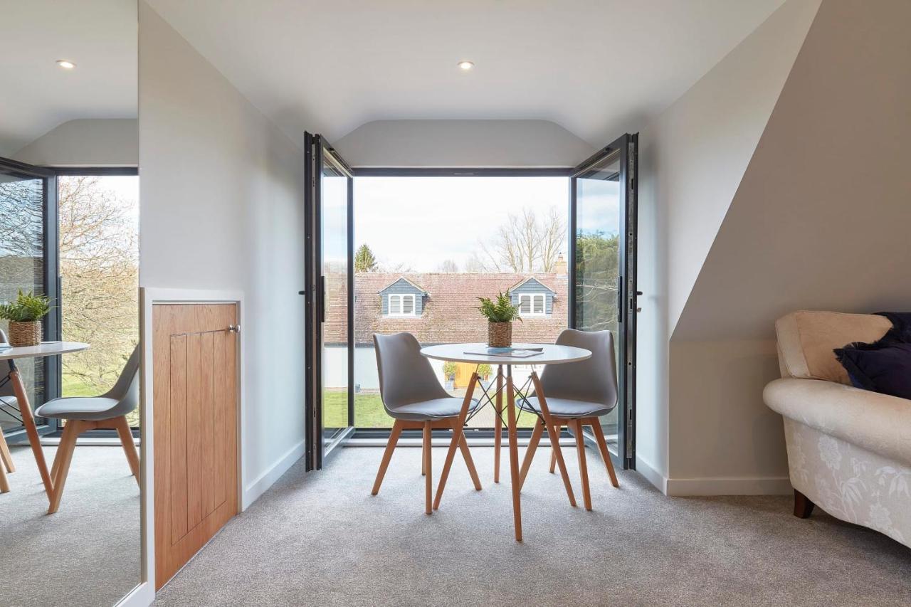 The Lodge Bury St Edmunds Bury St. Edmunds エクステリア 写真